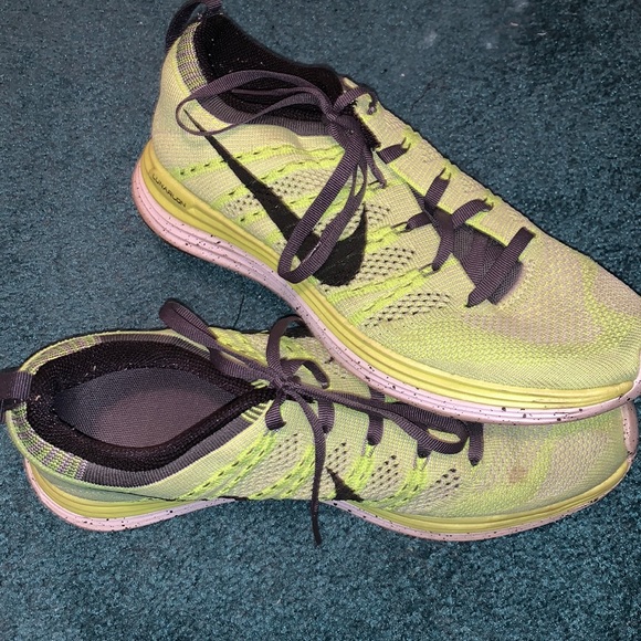 Nike Shoes - Nike Lunarlon